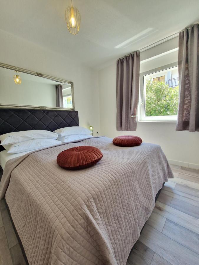 Luxury Apartments Silva With Sea View Okrug Gornji Bagian luar foto