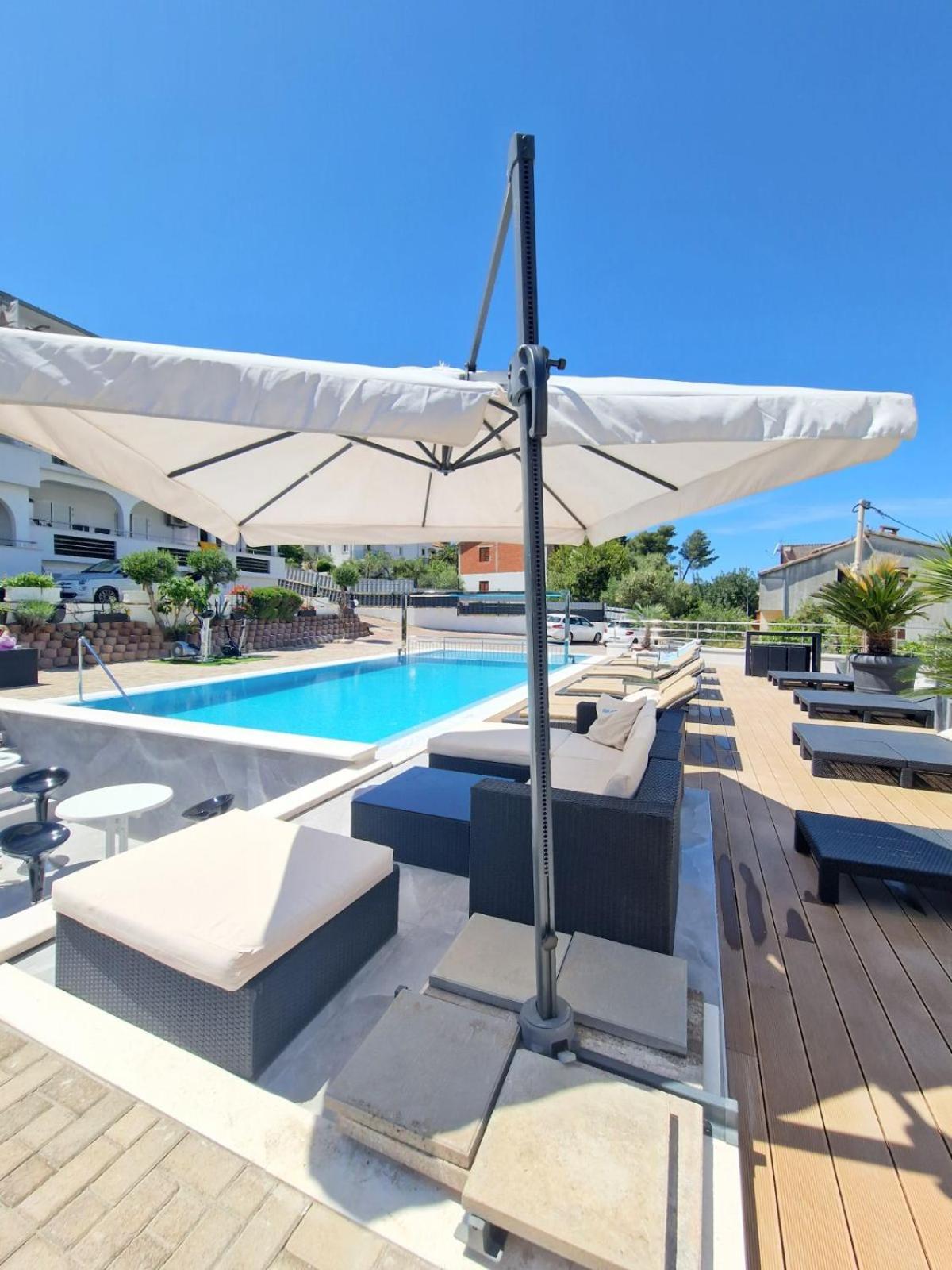 Luxury Apartments Silva With Sea View Okrug Gornji Bagian luar foto