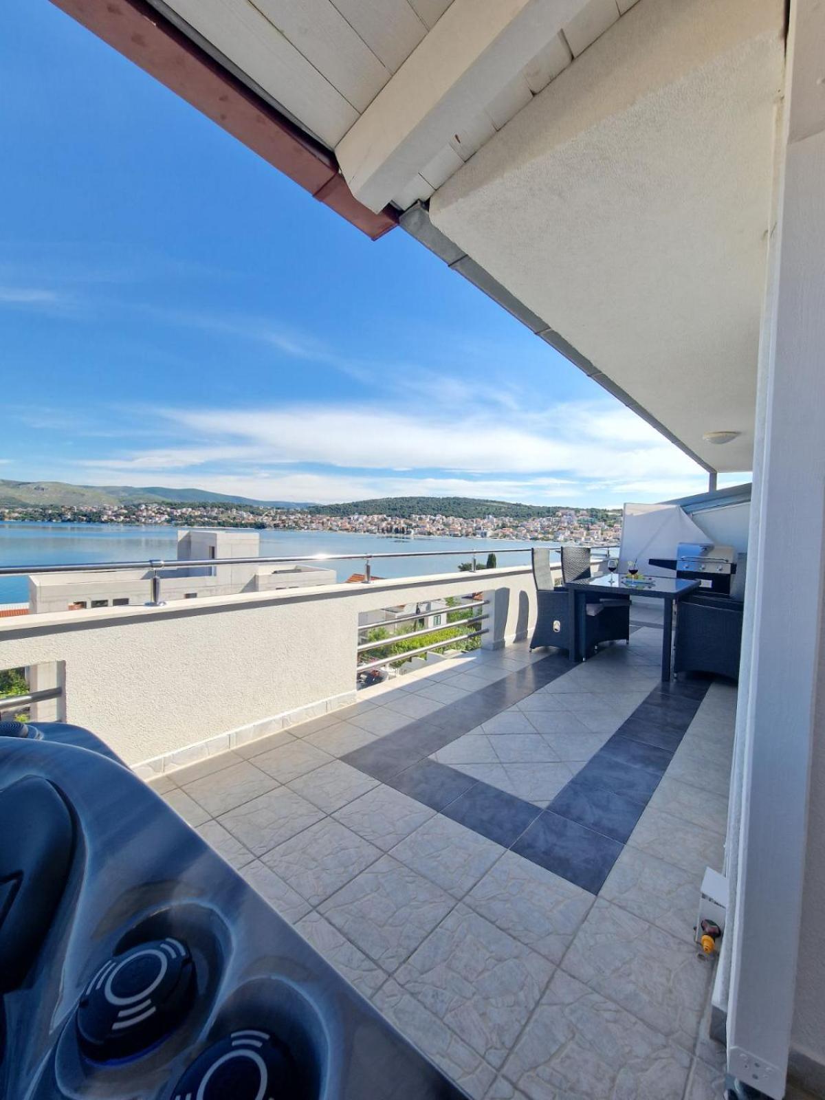Luxury Apartments Silva With Sea View Okrug Gornji Bagian luar foto